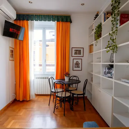 Apartamento Elegantis Valentina - 1 Minute Walk To Vatican Museums Roma